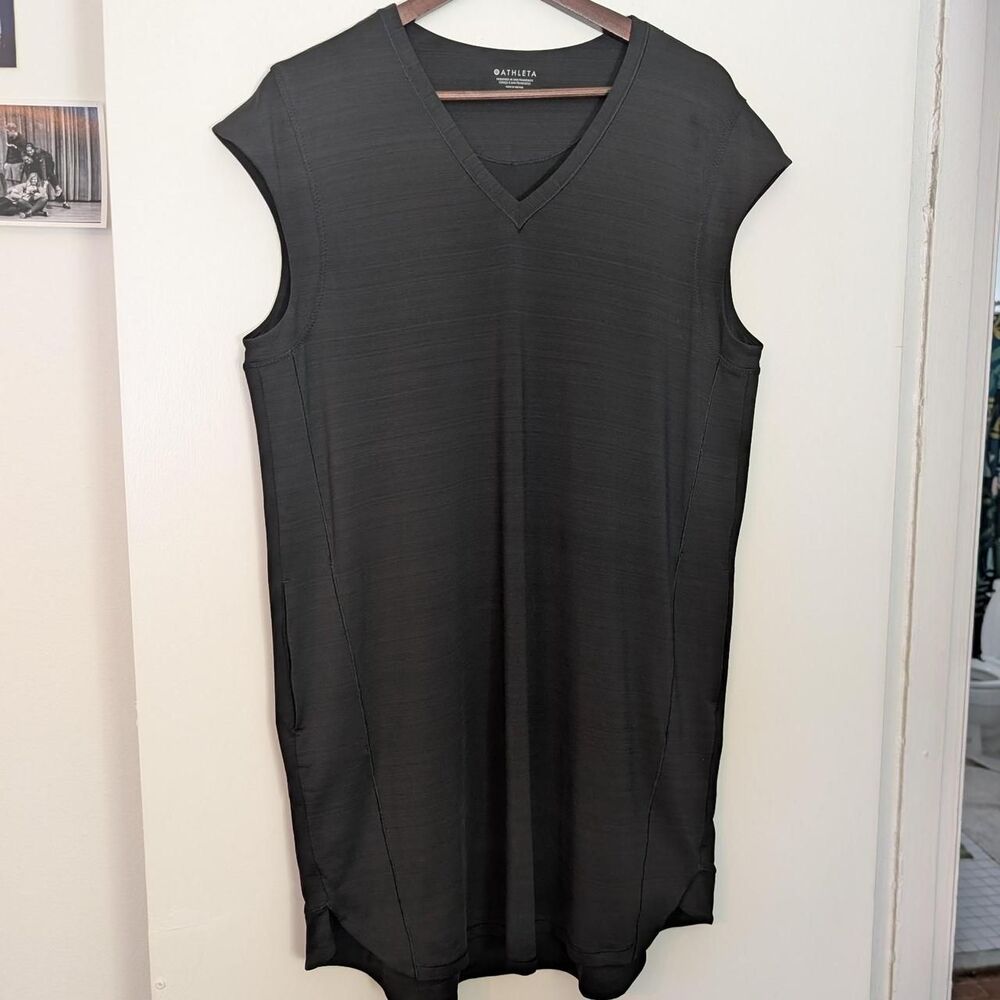 Athleta Women's Black and Grey Dress